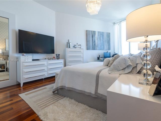 Apartment for sale  Unit #3605 - photo 7411668