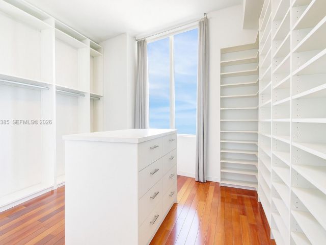 Apartment for sale  Unit #3605 - photo 7411670