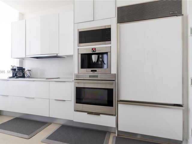 Apartment for sale  Unit #3605 - photo 7411675