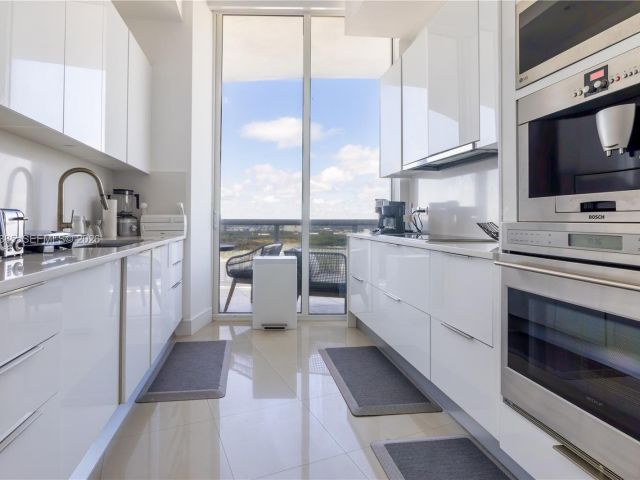 Apartment for sale  Unit #3605 - photo 7411676