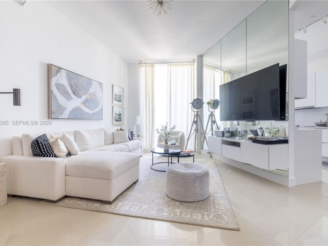 Apartment for sale  Unit #3605 - photo 7411679