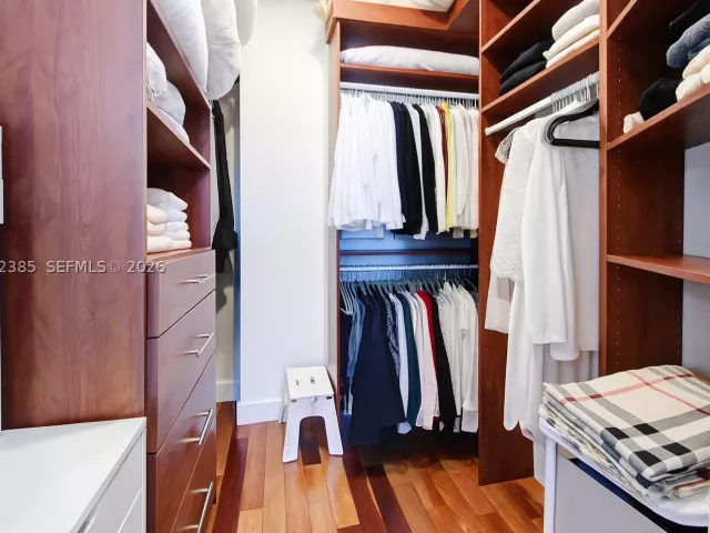 2-bedroom condo for sale in Sunny Isles Beach - 16001 Collins Ave 3605 - MondialRealty