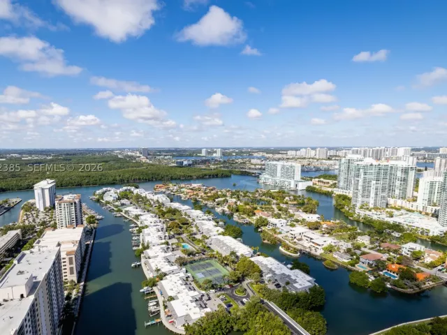 2-bedroom condo for sale in Sunny Isles Beach - 16001 Collins Ave 3605 - MondialRealty