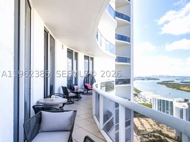 2-bedroom condo for sale in Sunny Isles Beach - 16001 Collins Ave 3605 - MondialRealty