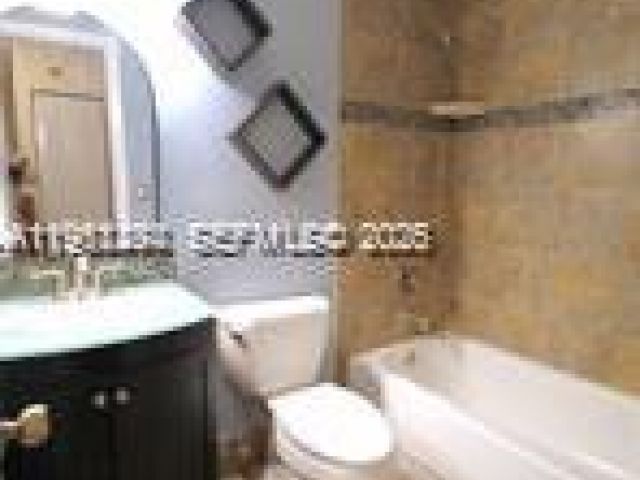 Home for rent at 12142 SW 50th Ct 1242 - photo 7450842