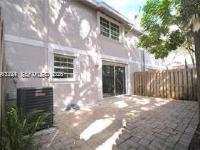 Home for rent at 12142 SW 50th Ct 1242 - photo 7450848