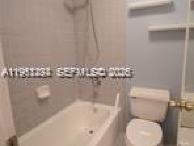 Home for rent at 12142 SW 50th Ct 1242 - photo 7450851