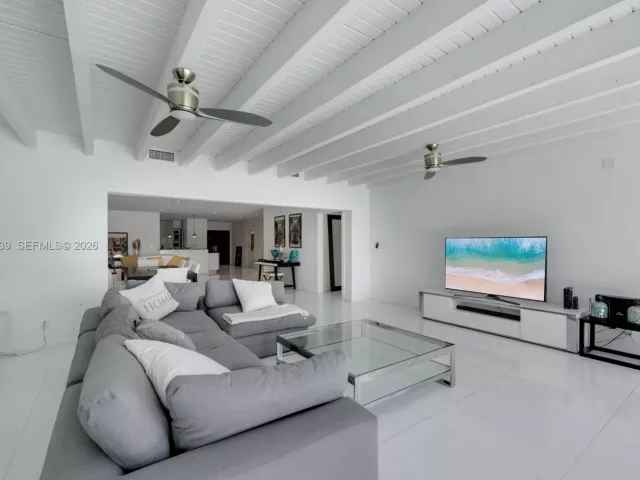4-bedroom home for sale in Miami Beach - 1405 Stillwater Dr - MondialRealty