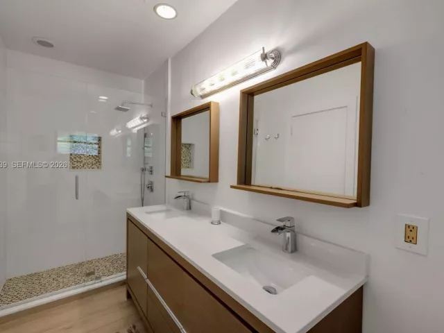 4-bedroom home for sale in Miami Beach - 1405 Stillwater Dr - MondialRealty