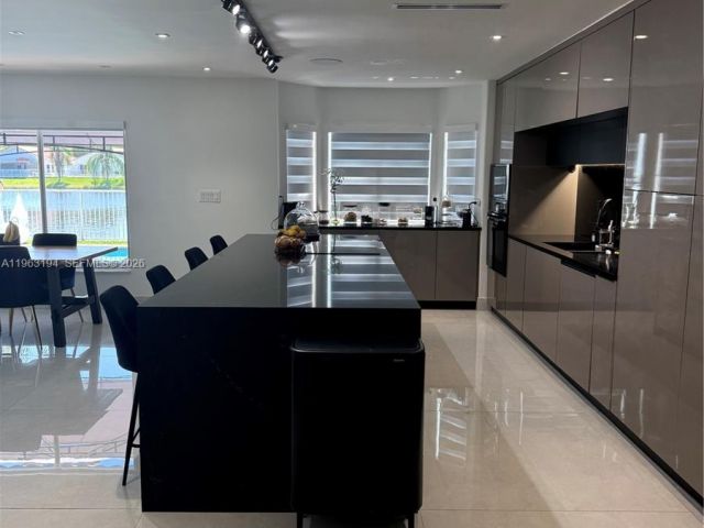 Home for rent at 4943 SW 33rd Way - photo 7436856