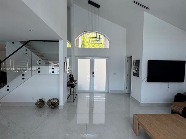 Home for rent at 4943 SW 33rd Way - photo 7436860