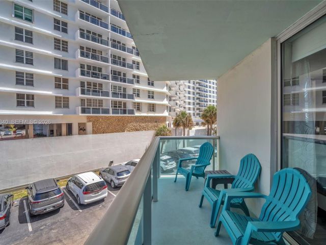 Apartment for rent  Unit #2W - photo 7415528