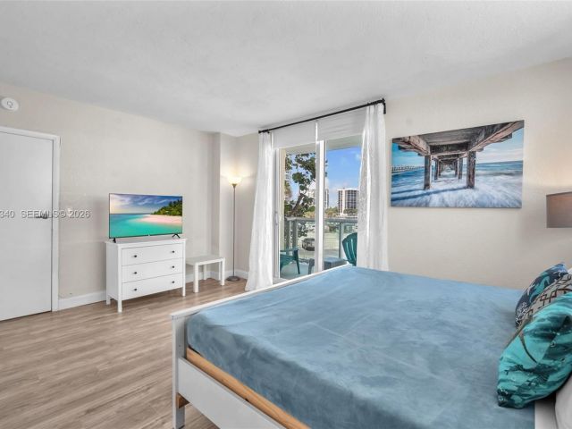 Apartment for rent  Unit #2W - photo 7415533