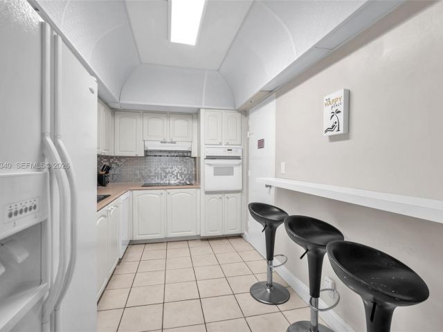 Apartment for rent  Unit #2W - photo 7415539