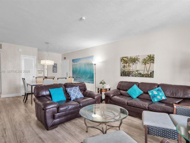 Apartment for rent  Unit #2W - photo 7415544