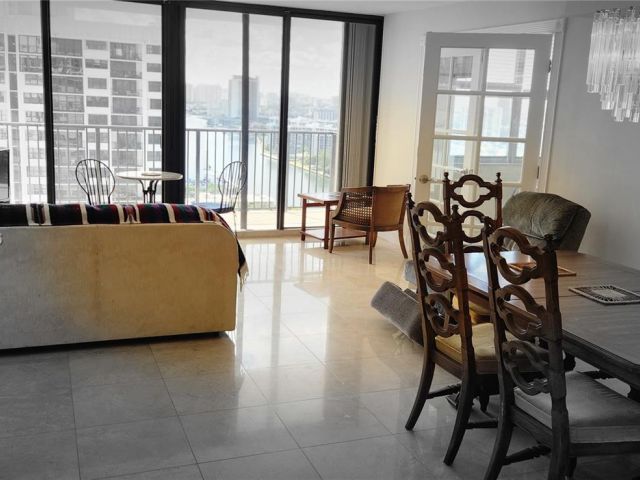 Apartment for sale  Unit #2608 - photo 7520358