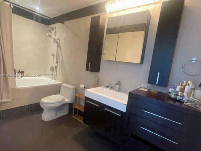 1-bedroom condo for rent in Hallandale Beach - 1945 S Ocean Dr 1812 - MondialRealty