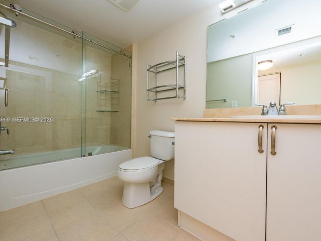 Apartment for rent  Unit #4204 - photo 7415604