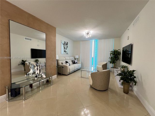 Apartment for rent  Unit #4204 - photo 7415612