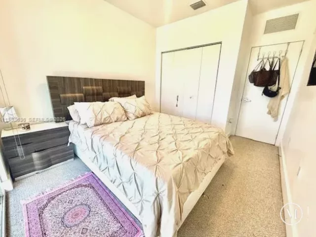 3-bedroom home for rent in Doral - 7166 NW 103rd Path 7166 - MondialRealty