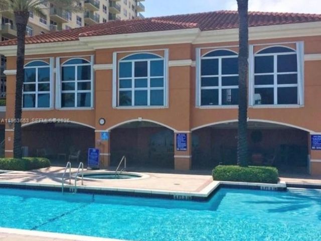 Apartment for rent  Unit # - photo 7498368