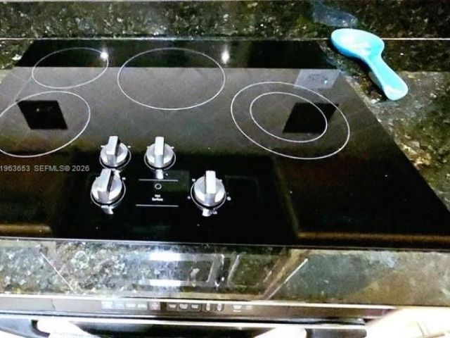 Apartment for rent  Unit # - photo 7498382