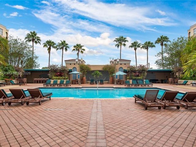 Apartment for rent  Unit #3705 - photo 7501545