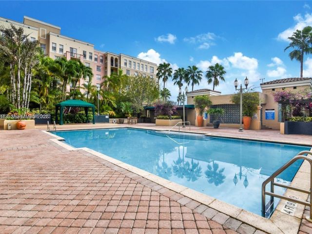 Apartment for rent  Unit #3705 - photo 7501547