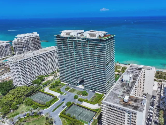 2-bedroom condo for sale in Bal Harbour - 10201 Collins Ave 1205 - MondialRealty