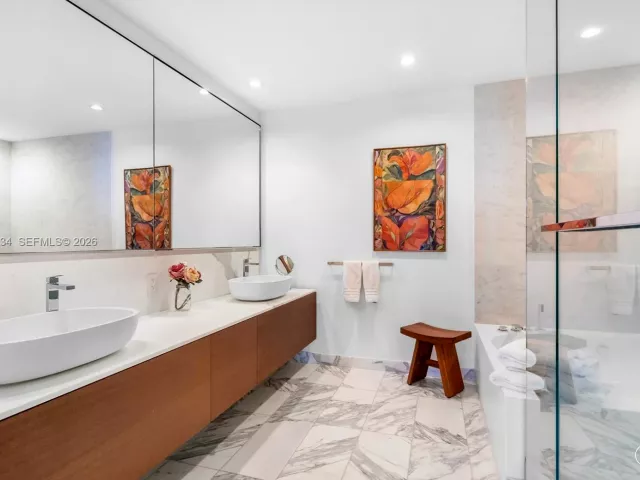 2-bedroom condo for sale in Bal Harbour - 10201 Collins Ave 1205 - MondialRealty