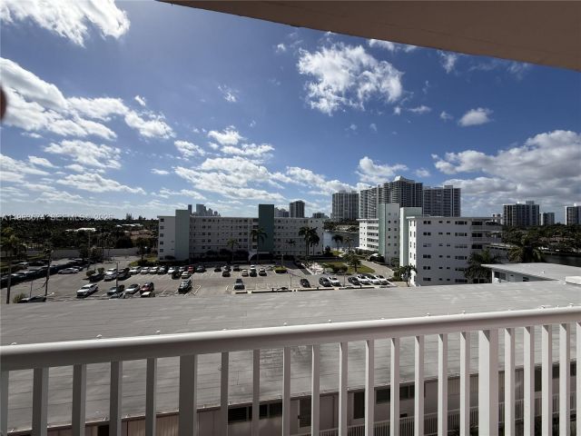 Apartment for sale  Unit #608 - photo 7437743