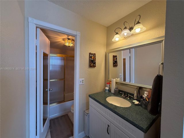 Apartment for sale  Unit #608 - photo 7437754