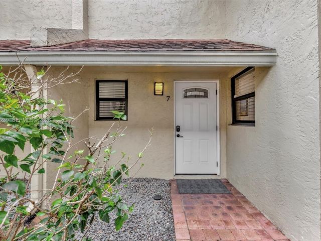 Home for sale at 499 SE 13th St 7E - photo 7411091