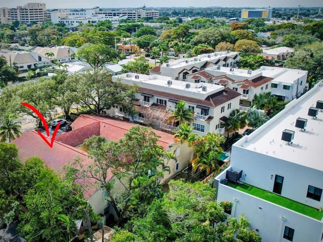 Home for sale at 499 SE 13th St 7E - photo 7411098