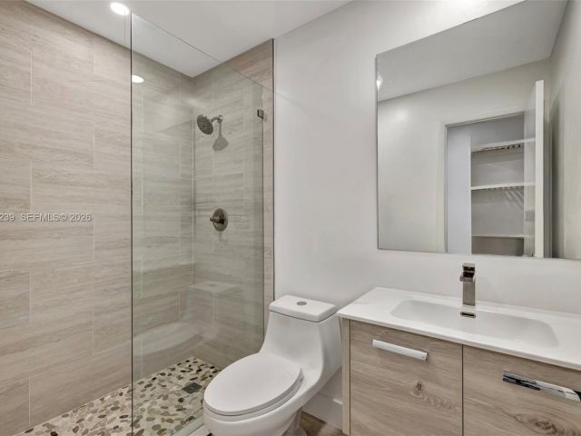 Home for sale at 499 SE 13th St 7E - photo 7411104