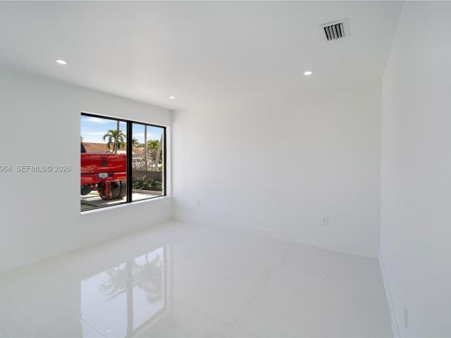 Home for sale at 1406 SW 104th Ct - photo 7509090