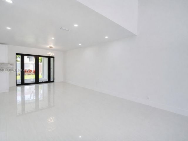 Home for sale at 1406 SW 104th Ct - photo 7509092