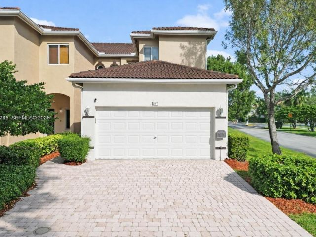 3-bedroom home for rent in Homestead - 2467 SE 19th St - MondialRealty