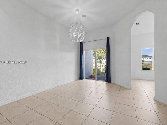 3-bedroom home for rent in Homestead - 2467 SE 19th St - MondialRealty