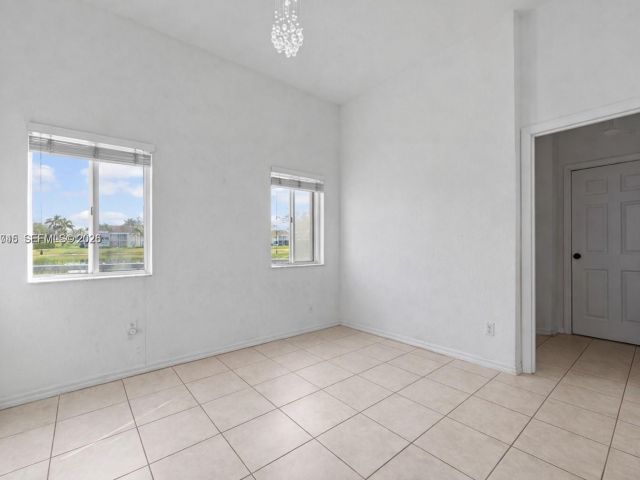 3-bedroom home for rent in Homestead - 2467 SE 19th St - MondialRealty