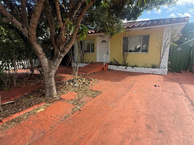 Home for sale at 1930 Pierce St - photo 7428081