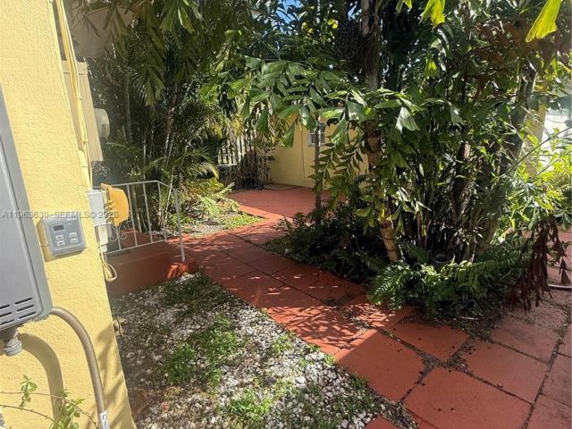 Home for sale at 1930 Pierce St - photo 7428082