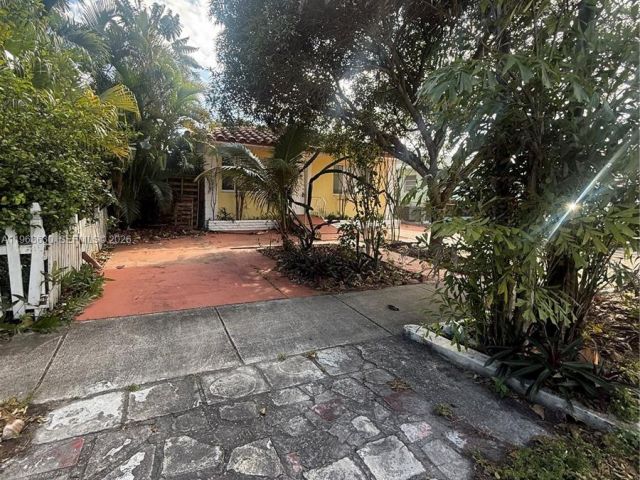 Home for sale at 1930 Pierce St - photo 7428087