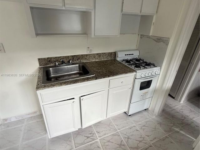 Home for sale at 1930 Pierce St - photo 7428094