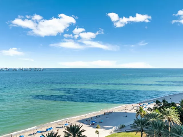 2-bedroom condo for sale in Sunny Isles Beach - 19333 E Collins Ave 1202 - MondialRealty