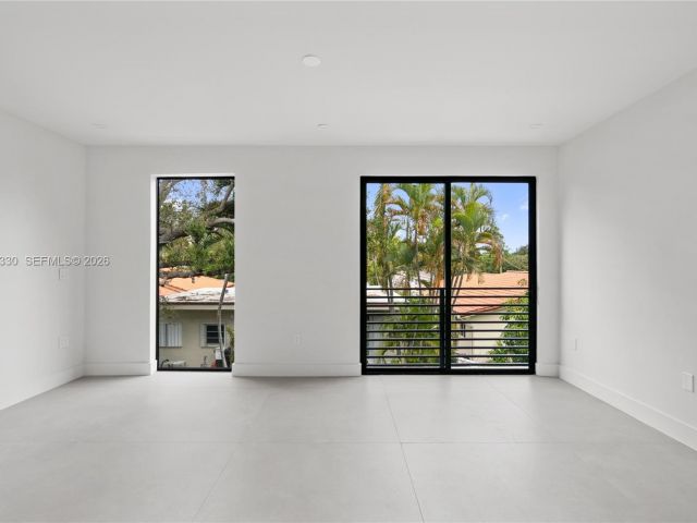 Home for sale at 1431 SW 20th St - photo 7466138