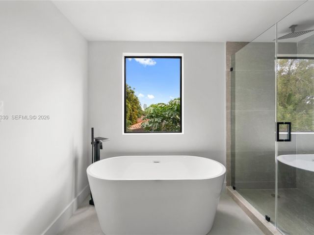 Home for sale at 1431 SW 20th St - photo 7466142