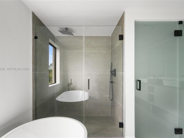 Home for sale at 1431 SW 20th St - photo 7466144