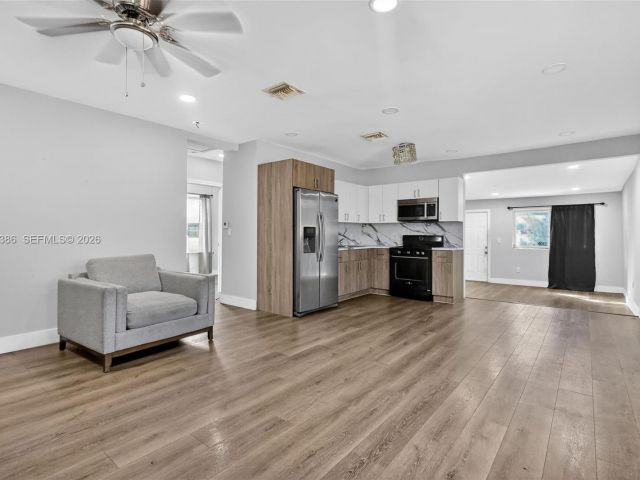 2-bedroom home for rent in Miami - 1880 NW 69th St - MondialRealty