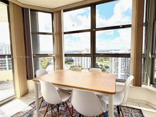 2-bedroom condo for sale in Aventura - 3530 Mystic Pointe Dr 2605 - MondialRealty